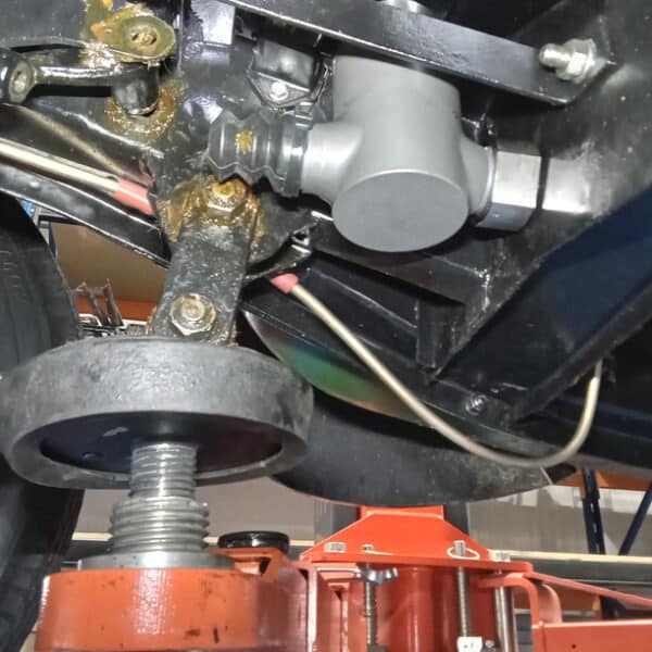 160126 1939 Morris 8 Tourer New Master Cylinder OSR Broken Spring Eyelet 10