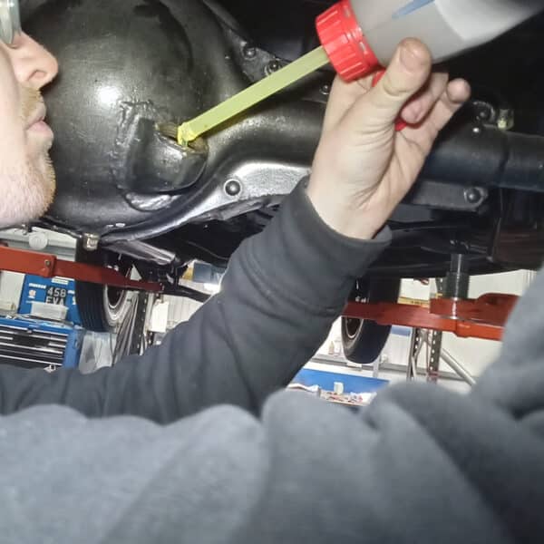 160126 1939 Morris 8 Tourer New Master Cylinder OSR Broken Spring Eyelet 2