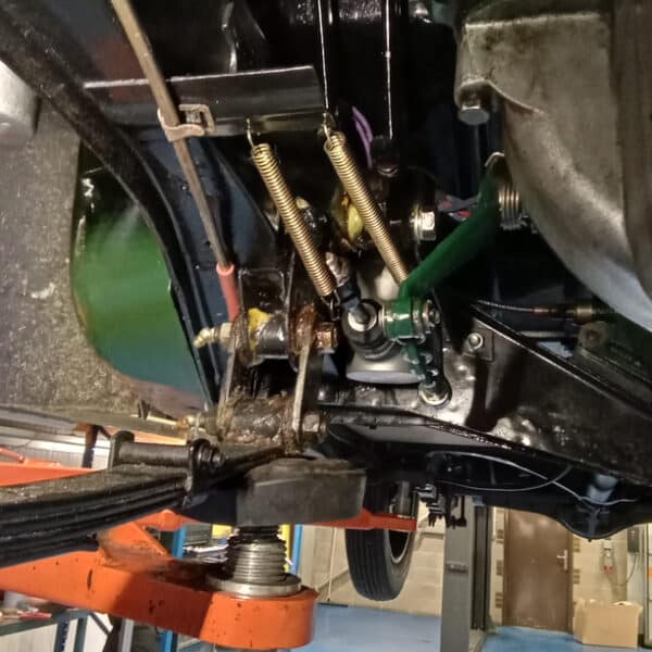 160126 1939 Morris 8 Tourer New Master Cylinder OSR Broken Spring Eyelet 7