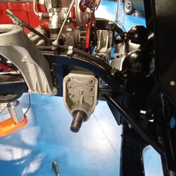 160126 1953 Aston Martin DB2 Front Suspension Leak 4