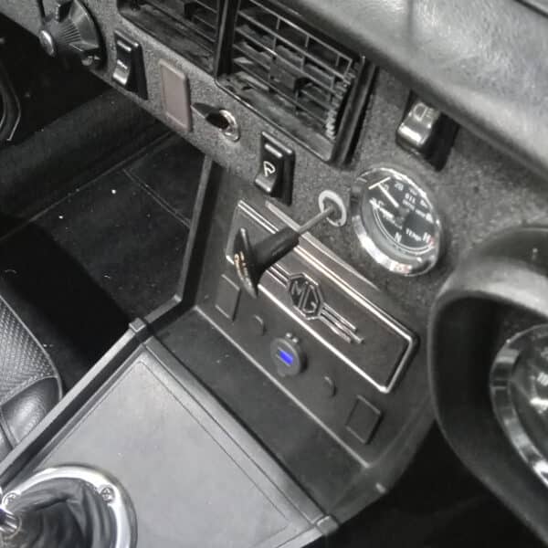 160126 1973 MGB Roadster Check Over