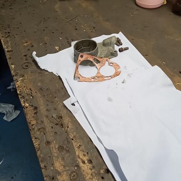 170126 1956 Land Rover Series 1 Carburettor Rebuild 10