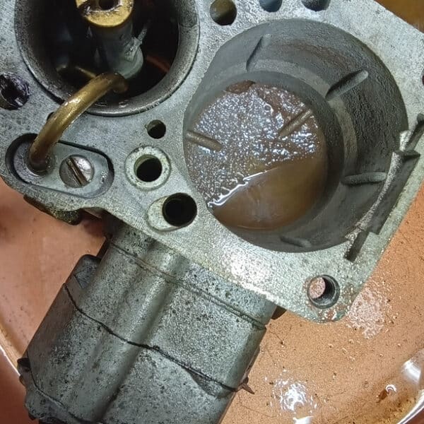170126 1956 Land Rover Series 1 Carburettor Rebuild 11