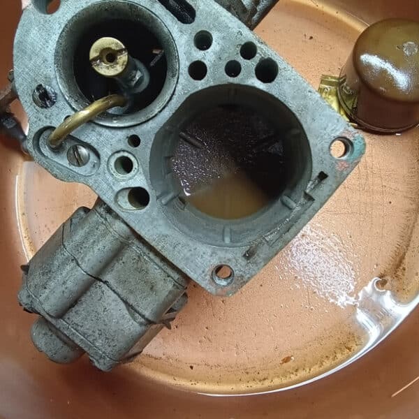 170126 1956 Land Rover Series 1 Carburettor Rebuild 12