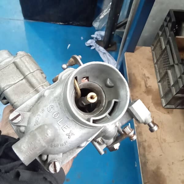 170126 1956 Land Rover Series 1 Carburettor Rebuild 16