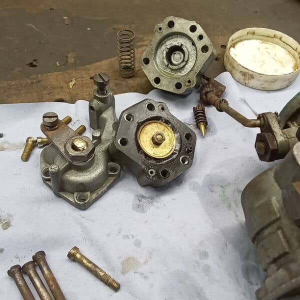 170126 1956 Land Rover Series 1 Carburettor Rebuild 4