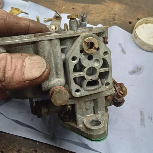 170126 1956 Land Rover Series 1 Carburettor Rebuild 7