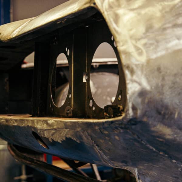 200126 1970 Aston Martin DBS Vantage Bodyshop 11