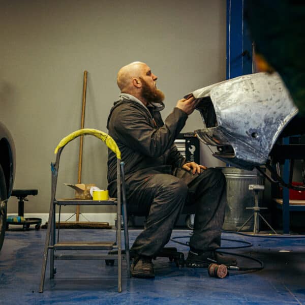 200126 1970 Aston Martin DBS Vantage Bodyshop 32