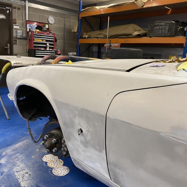 200126 1991 Jaguar XJS Sanding for Priming 10