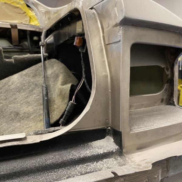 200126 1991 Jaguar XJS Sanding for Priming 3