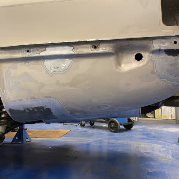 200126 1991 Jaguar XJS Sanding for Priming 5
