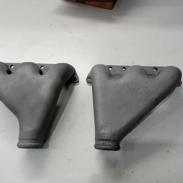 210126 1953 Aston Martin DB2 Exhaust Manifolds Painted 2