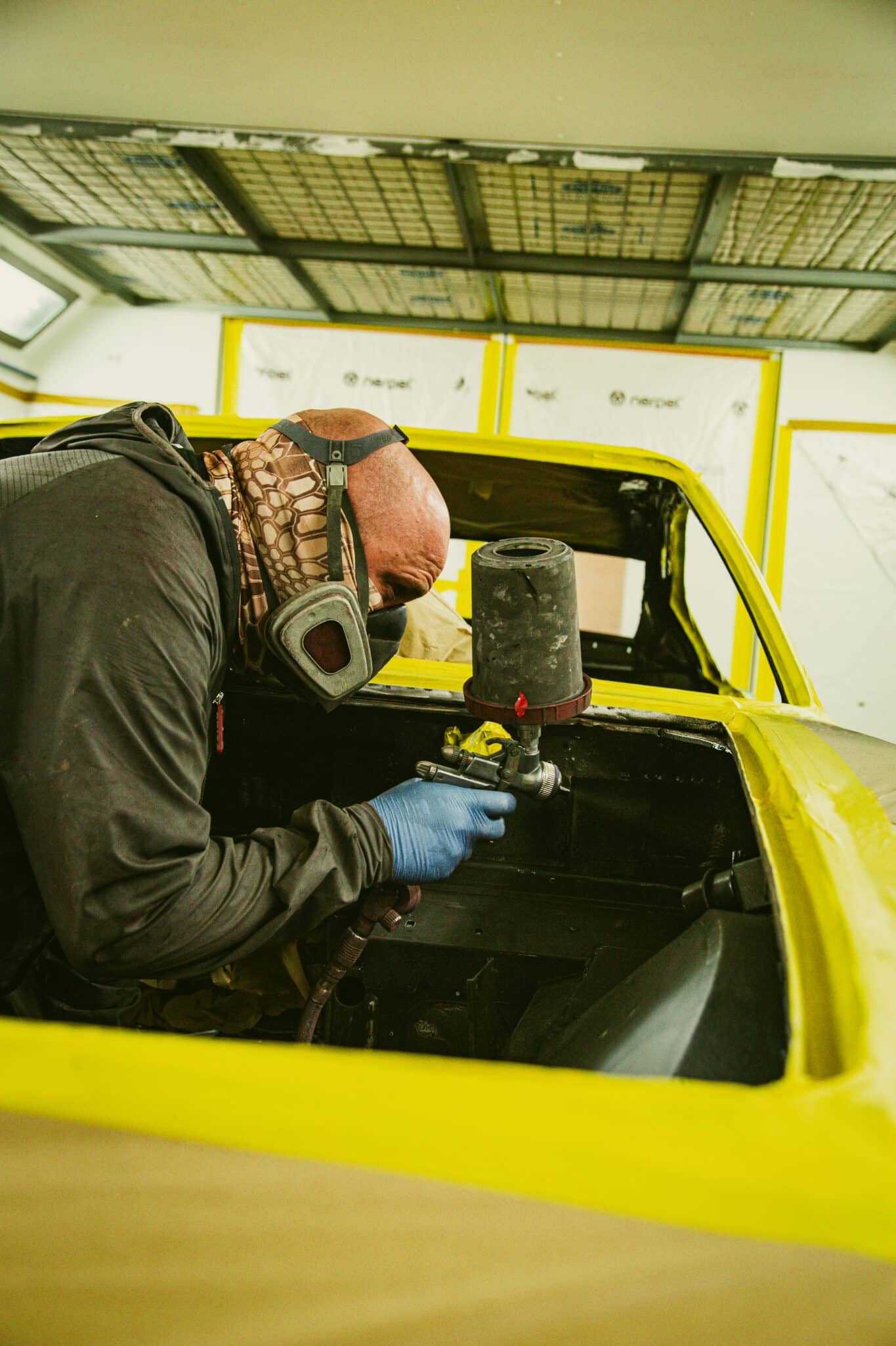 210126 1970 Aston Martin DBS Floors Engine Bay Painted 76 scaled