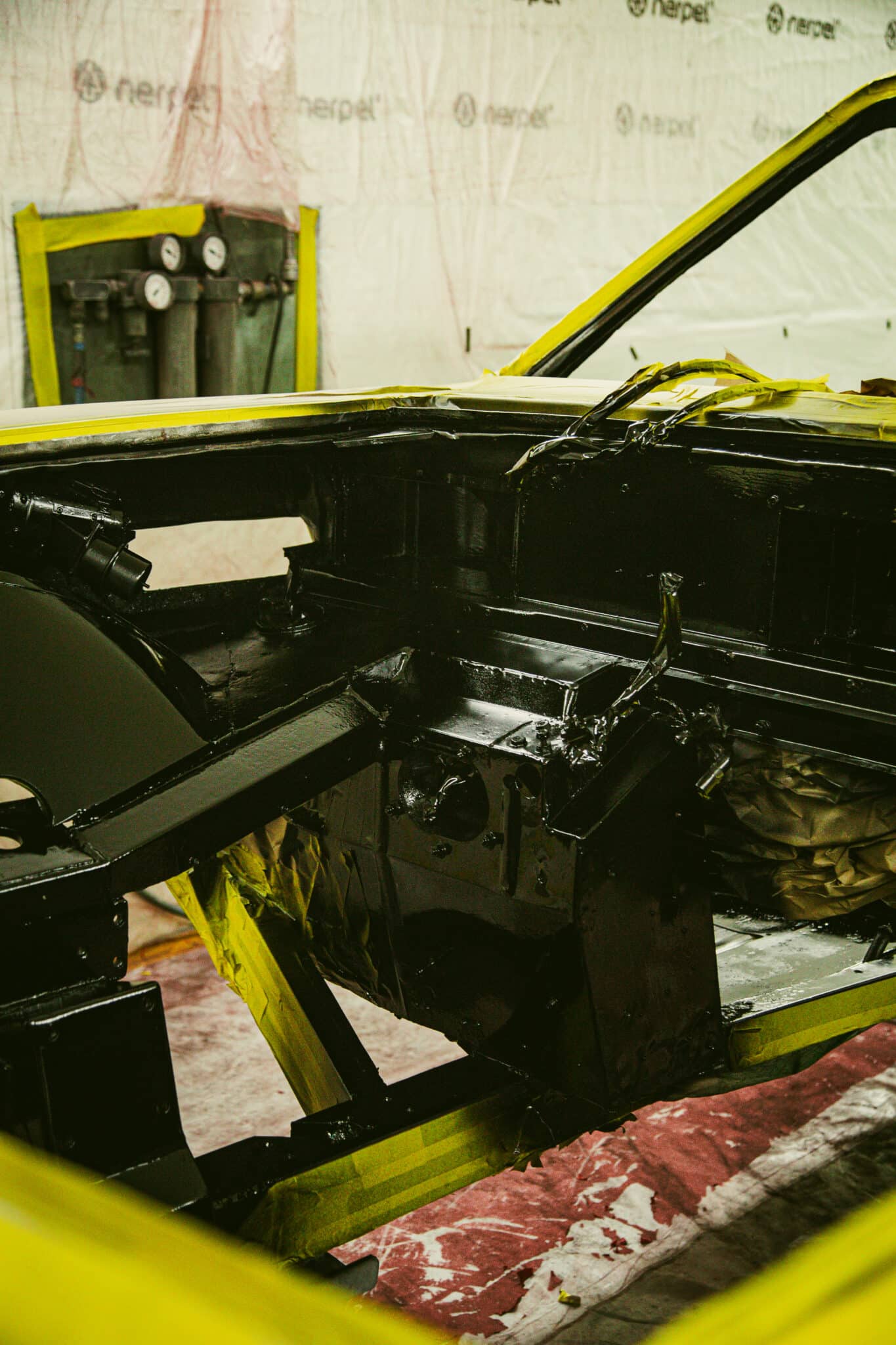 210126 1970 Aston Martin DBS Floors Engine Bay Painted 96 scaled