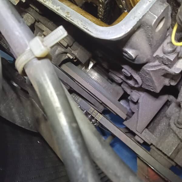 210126 1973 Mercedes 250 Tappets and Plugs 6