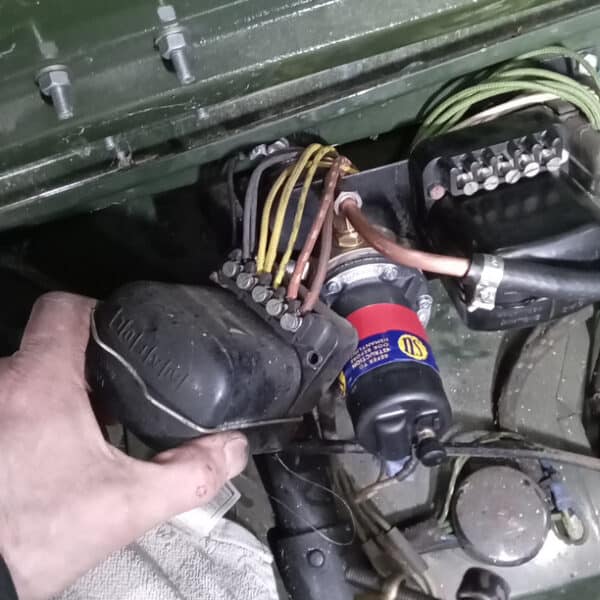 220126 1956 Land Rover Series 1 Regulator and Door Seals 8