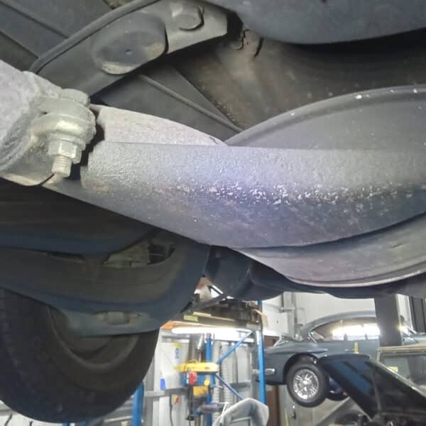 220126 1973 Mercedes 250 Exhaust Check 3