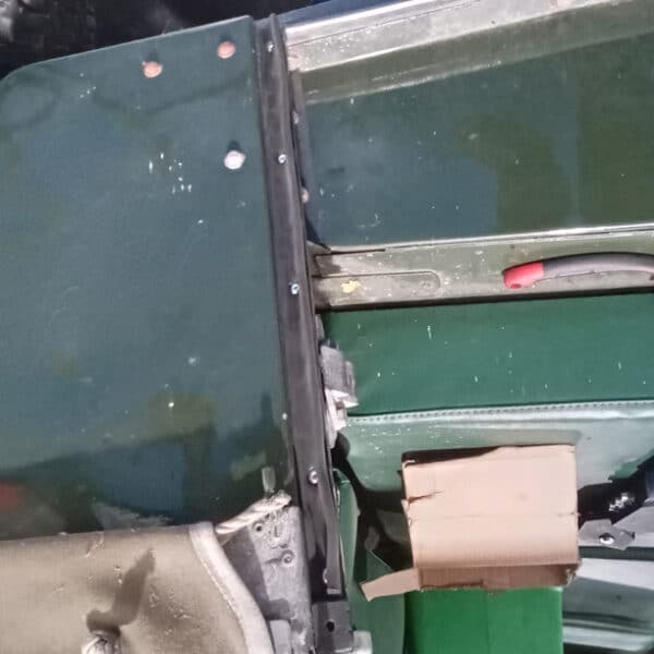 230126 1956 Land Rover Series 1 Door Seals