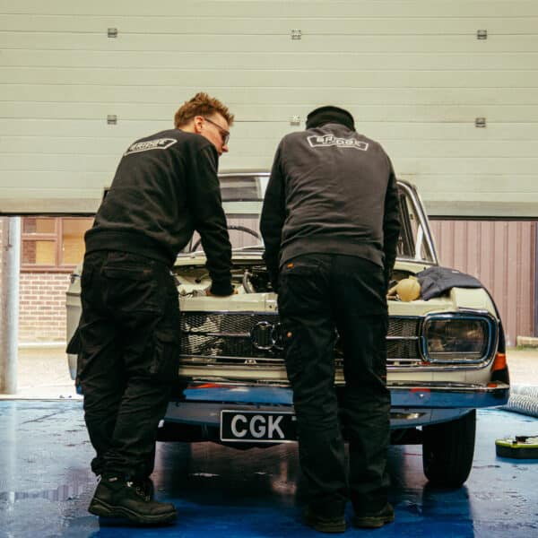 230126 1969 Audi 72L Fire Up 13