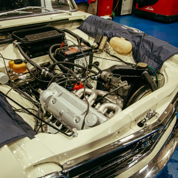 230126 1969 Audi 72L Fire Up 23