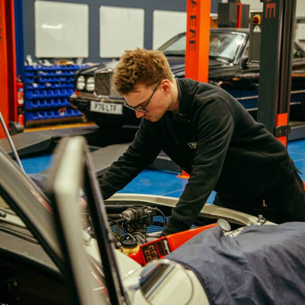 230126 1969 Audi 72L Fire Up 33