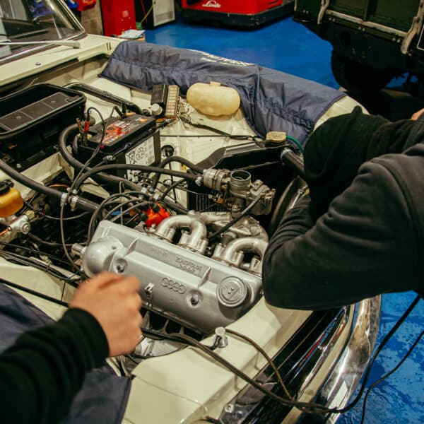 230126 1969 Audi 72L Fire Up 35