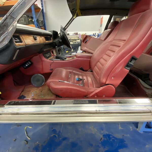 240126 1991 Jaguar XJS Doors Removed for Primer 12