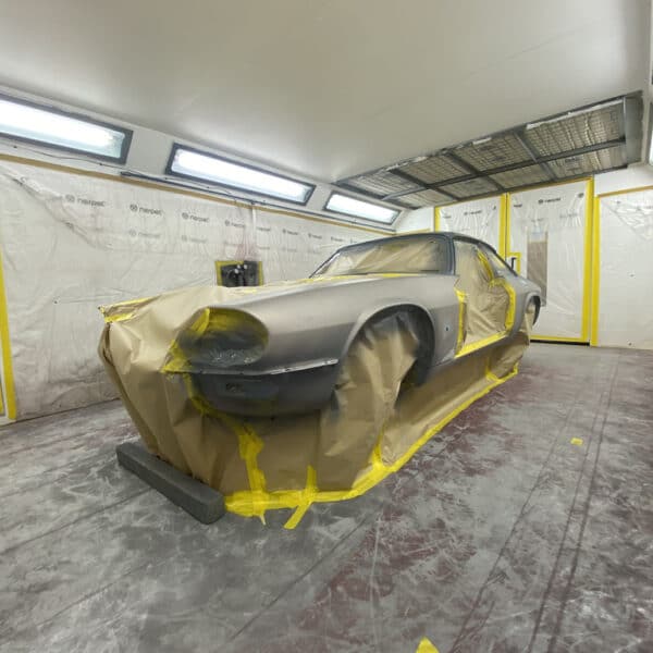 240126 1991 Jaguar XJS in Primer 6