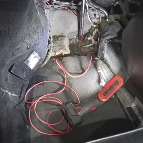 280126 1983 Porsche 911 Oil Check and Reverse Lights 4