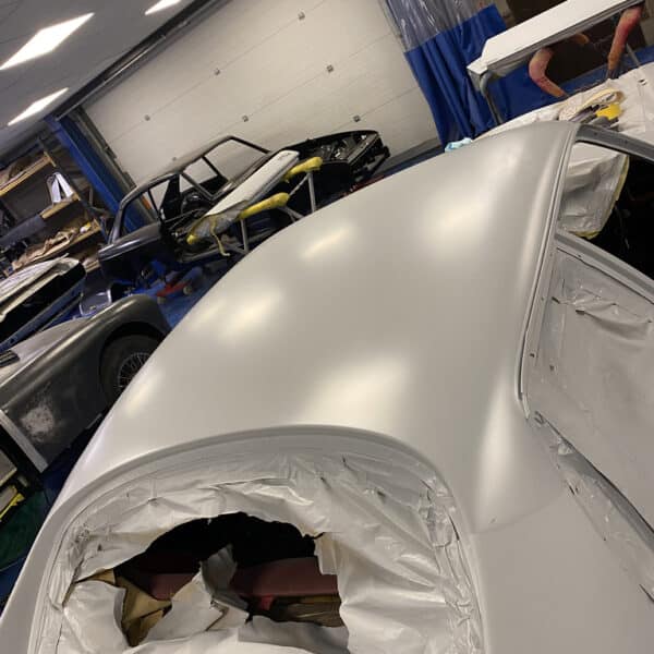 280126 1991 Jaguar XJS Block Sanding 19