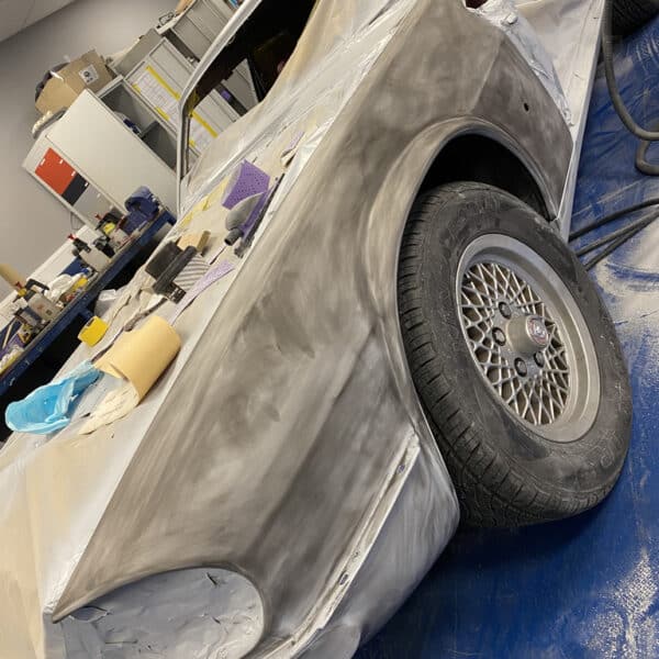 280126 1991 Jaguar XJS Block Sanding 23