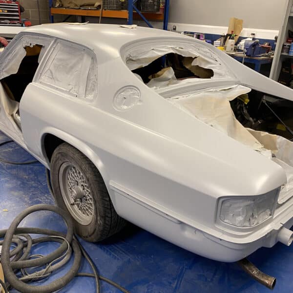 280126 1991 Jaguar XJS Block Sanding 29