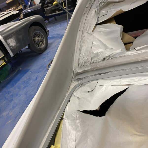 280126 1991 Jaguar XJS Block Sanding 41