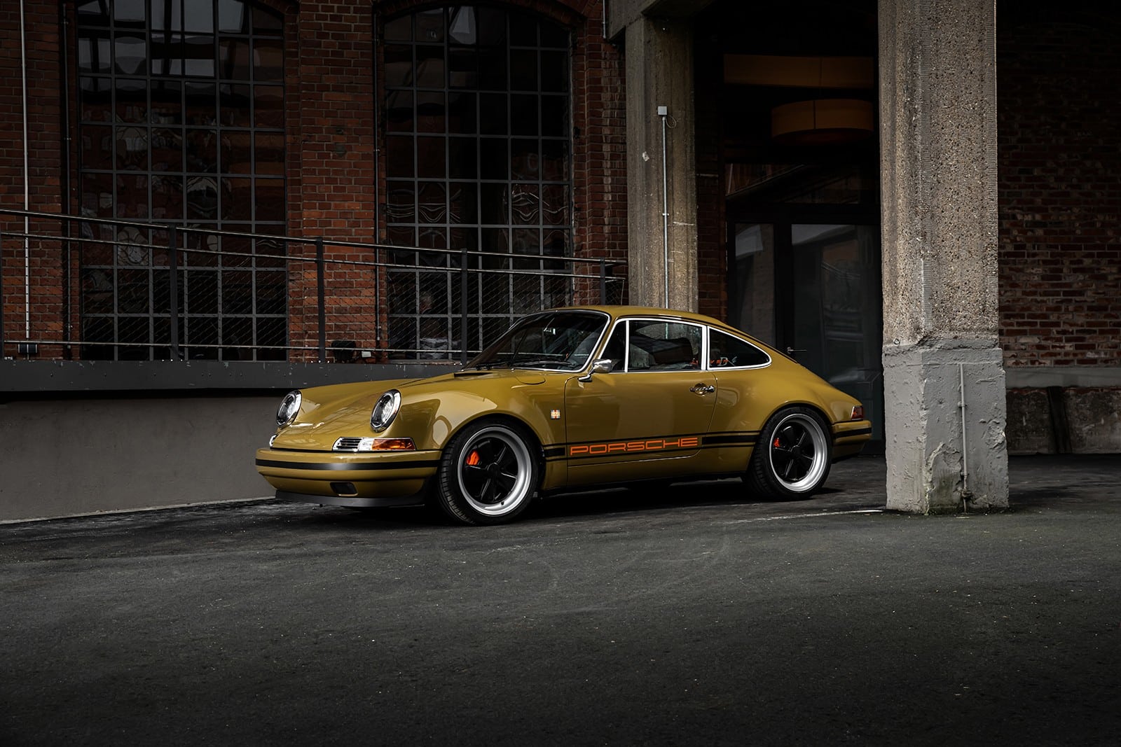 Porsche 911 Restomod 2 1
