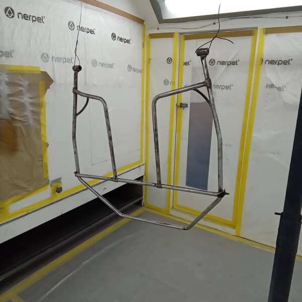 030226 1987 Maserati BiTurbo Spare Wheel Carrier Painted 2