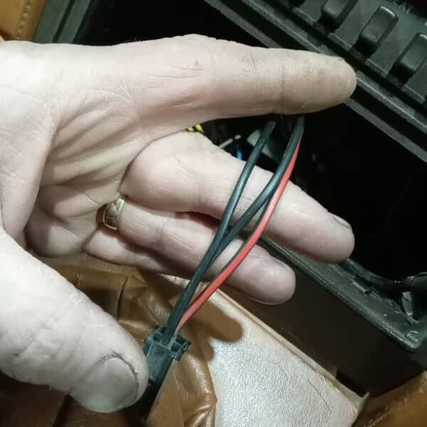 030226 1987 Maserati BiTurbo Stereo Brake Pedal and Boost Solenoid 20