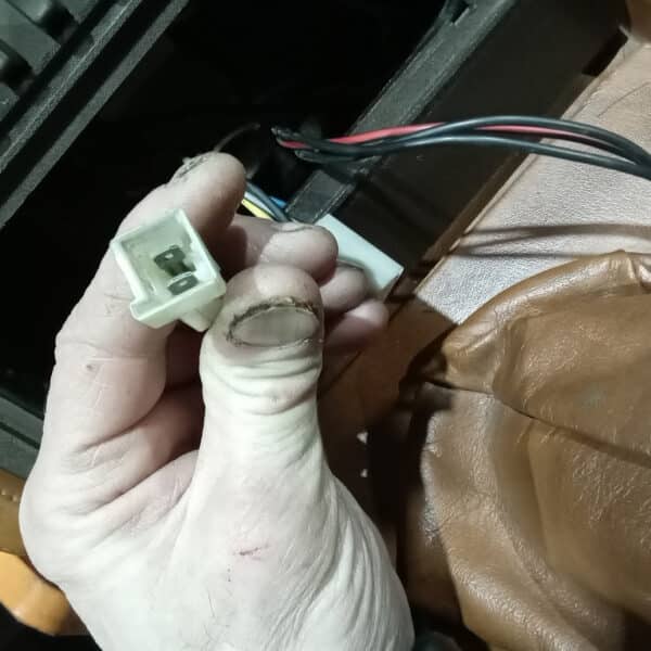 030226 1987 Maserati BiTurbo Stereo Brake Pedal and Boost Solenoid 22