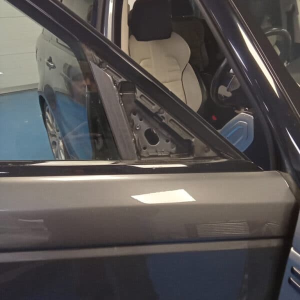 030226 2016 Range Rover Sport Boot Repair and New Wing Mirror 19