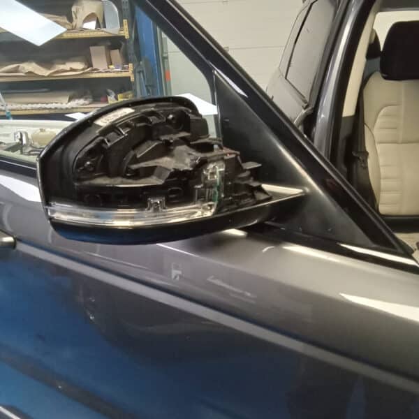 030226 2016 Range Rover Sport Boot Repair and New Wing Mirror 23