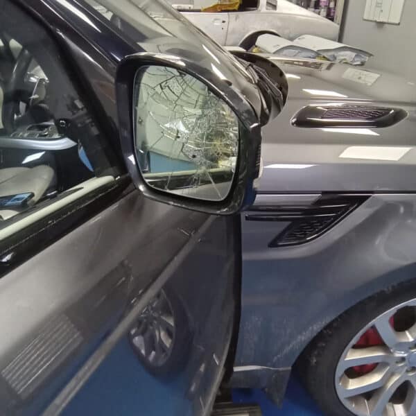 030226 2016 Range Rover Sport Boot Repair and New Wing Mirror 24