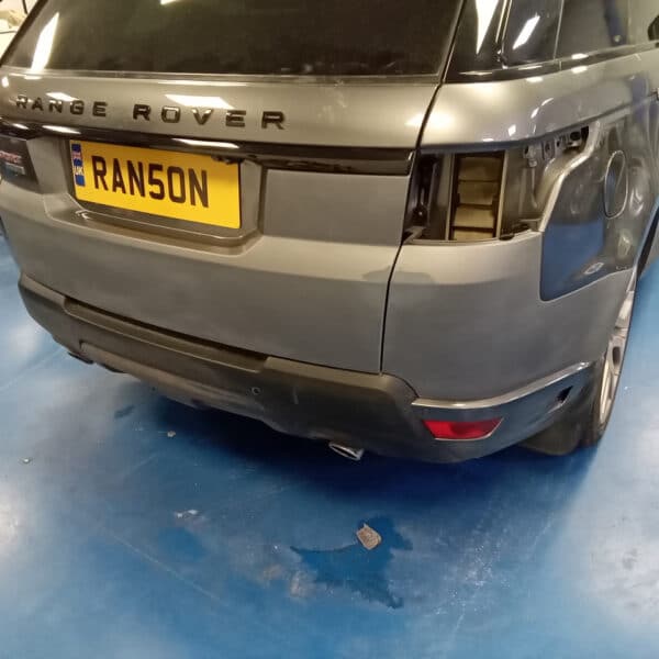 030226 2016 Range Rover Sport Boot Repair and New Wing Mirror 4