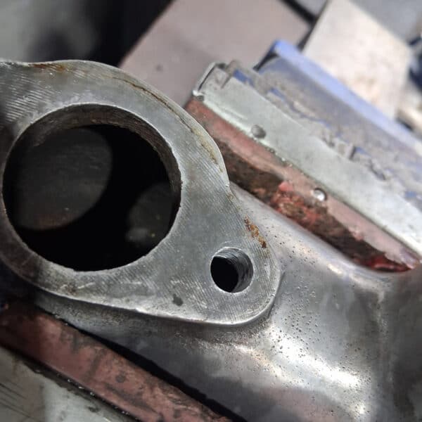060225 1952 MG TD Helicoil in Inlet Manifold