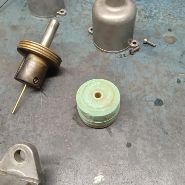 060226 1952 MG TD Carb Strip and Rebuild