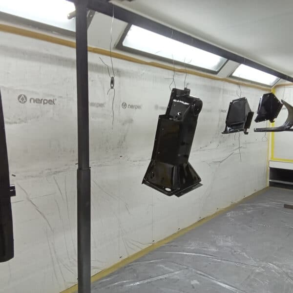 060226 1955 Aston Martin DB2 Drophead Floors in DTM 10