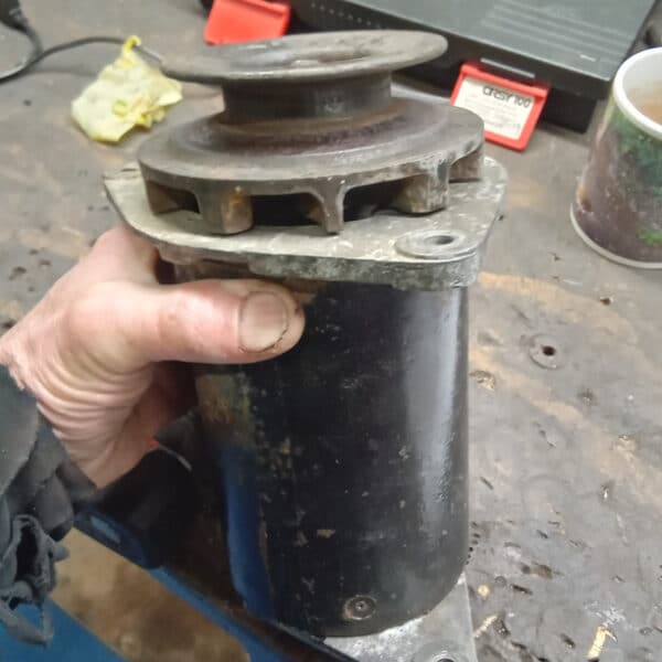 070226 1956 Land Rover Series 1 Dynamo Water Pump and Regulator 16