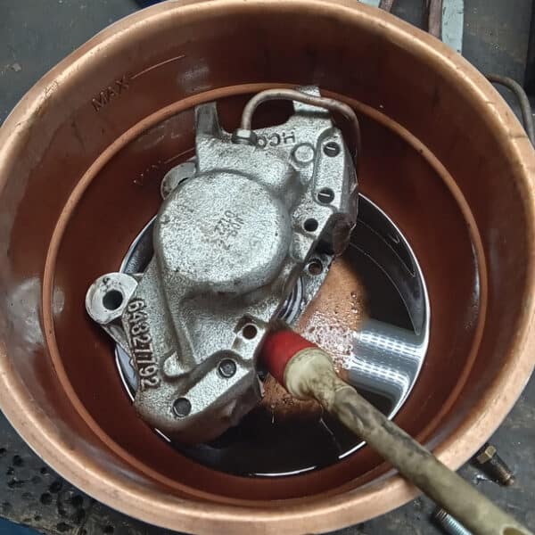 070226 1989 TVR Tasmin Rear Brakes 3