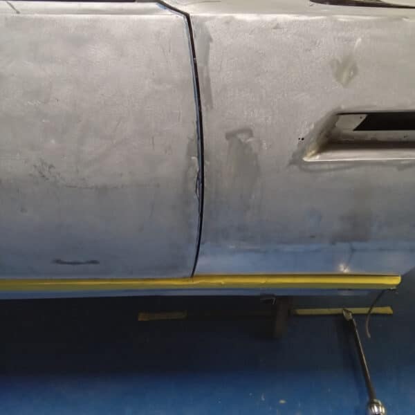 090226 1970 Aston Martin DBS Vantage Door Adjustments