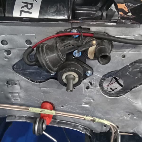 100226 1985 Mercedes 500SL Bulkhead Components Fitted 3