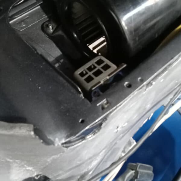 100226 1985 Mercedes 500SL Bulkhead Components Fitted 6